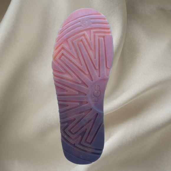 UGG Neumel Natural Hemp Cream Canvas Chukka Ankle Boot - Picture 4 of 8